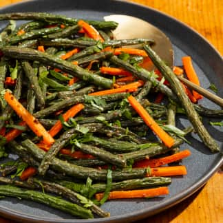 Roasted Maple-Mustard Green Beans