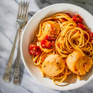 Scallops Fra Diavolo with Linguine