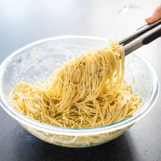 spaghetti with pecorino romano and black pepper cacio e pepe