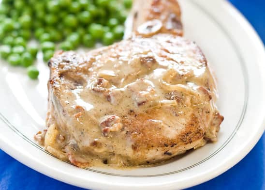 Diner-Style Pork Chops and Gravy