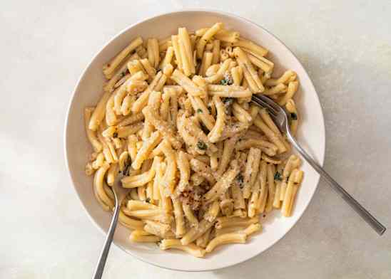 After-Midnight Anchovy-Garlic Pasta