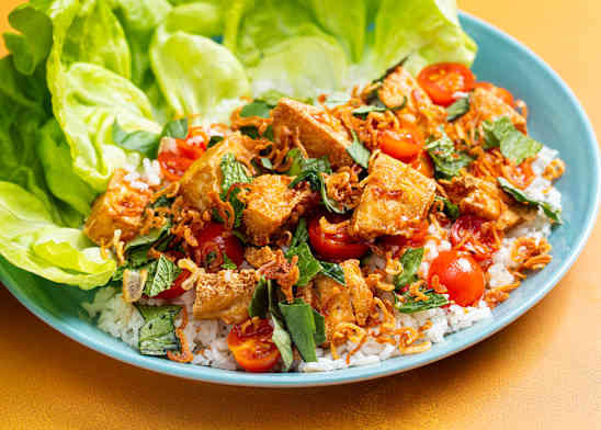 Crispy Tofu Salad with Cherry Tomatoes