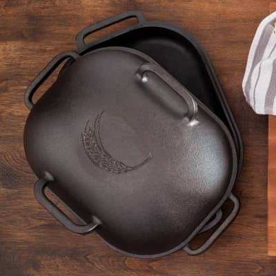 A master list of cast iron bread pans, including the Challenger, Forneau,  and more affordable options. Share your thoughts, particularly if you have  specific experience with any of these or have additional