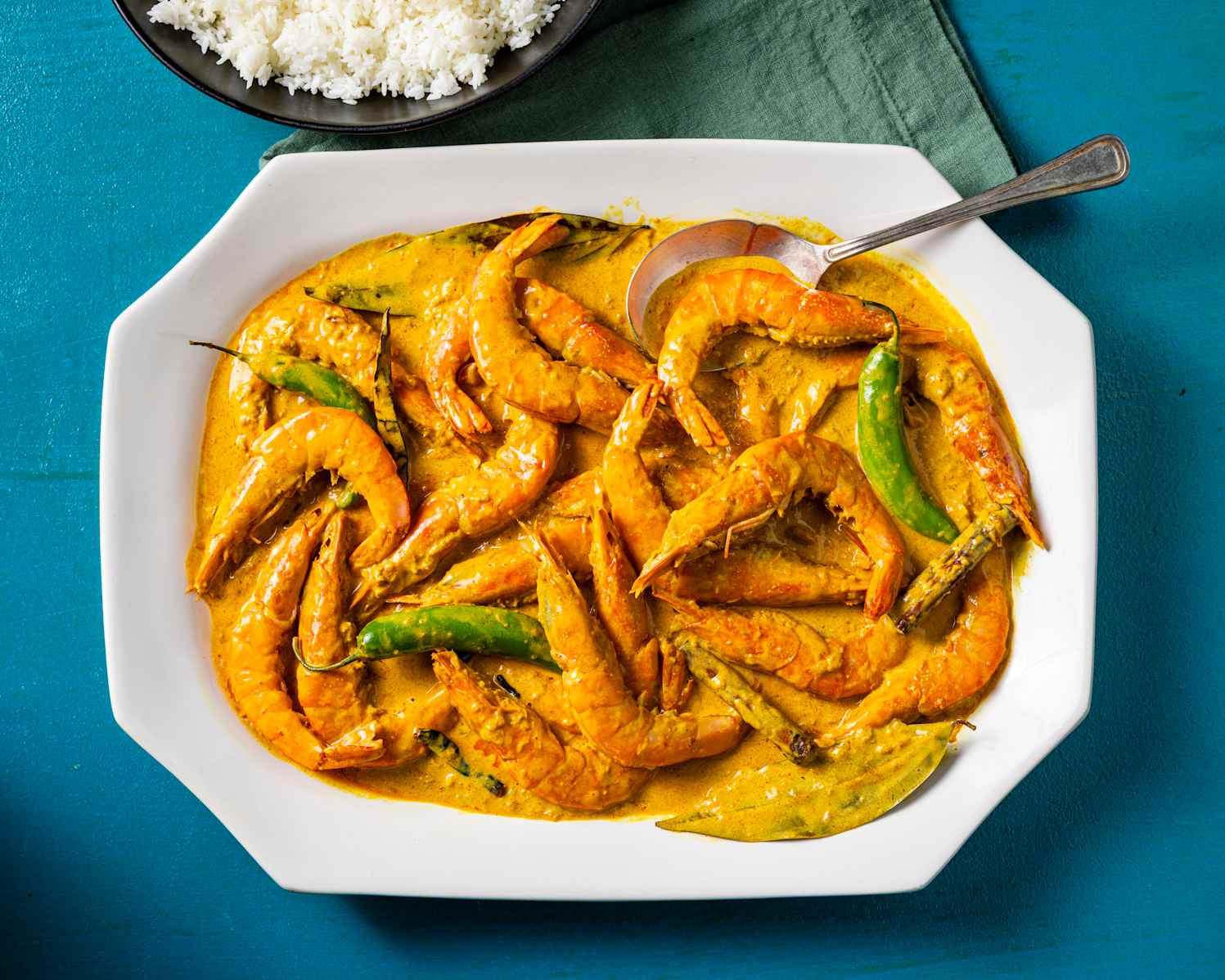 Chingri Malaikari (Bengali Shrimp Curry)