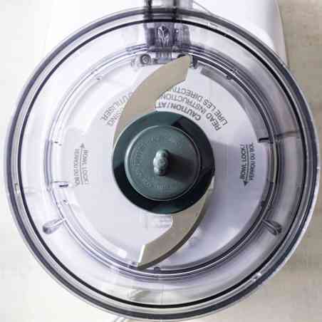 An overhead shot showing a small processor featuring a straight blade. 
