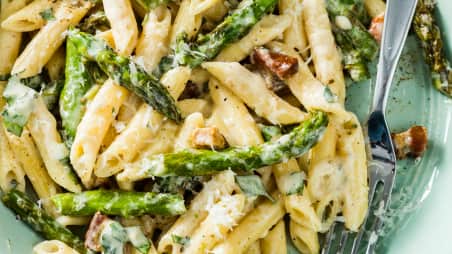 Penne with Pancetta and Asparagus