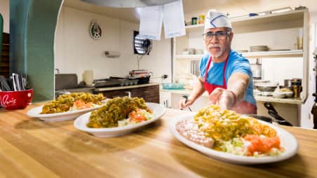 Patricio Arguello slinging sopaipillas 