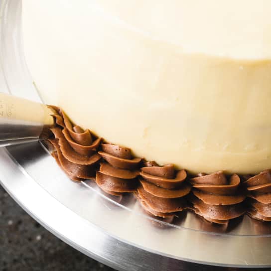 Kitchen Smarts: How to Pipe Like a Pro