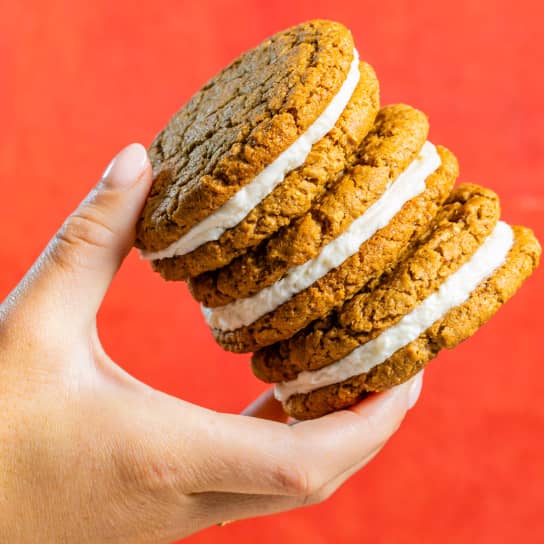Little Debbie Hack: Homemade Oatmeal Creme Pies