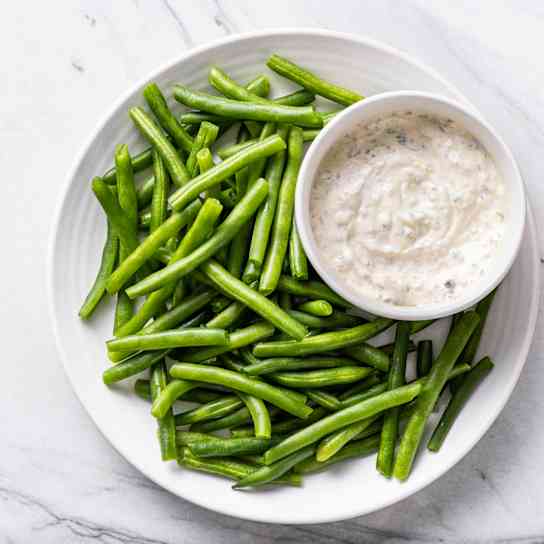 Crisp-Tender Green Beans with Lemon-Herb Dipping Sauce