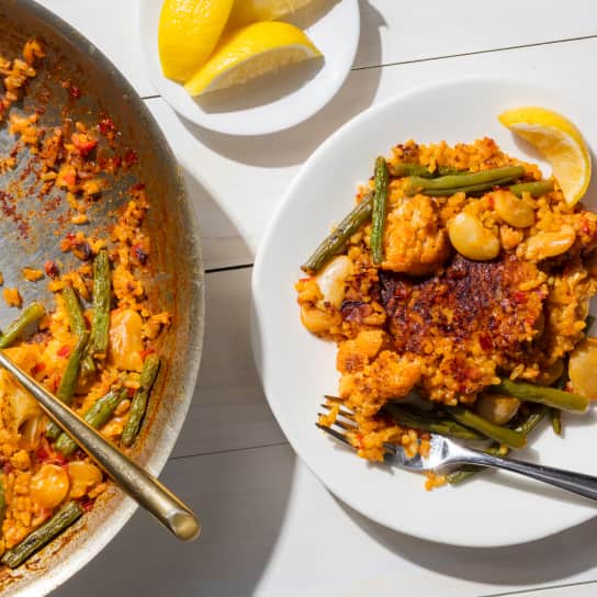Savory, Satisfying Paella de Verduras