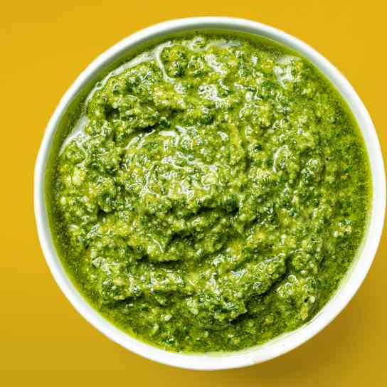 Two Ways to Keep Pesto from Turning Brown