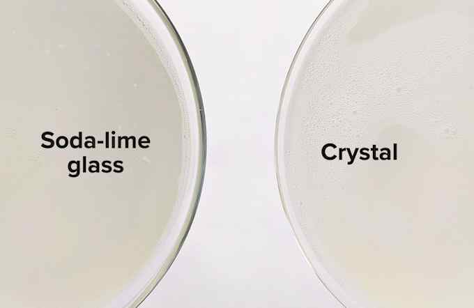 Two coupe glass rims: on the left, a thicker soda-lime rim. On the right, a thin crystal glass rim.