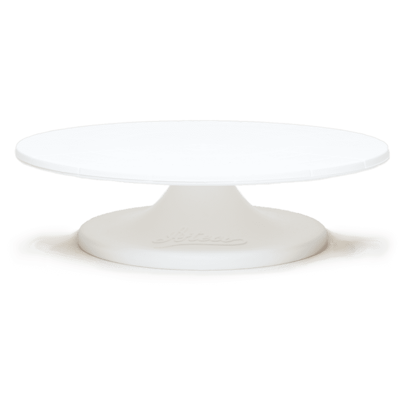 Choosing a revolving cake stand - Baking Bites