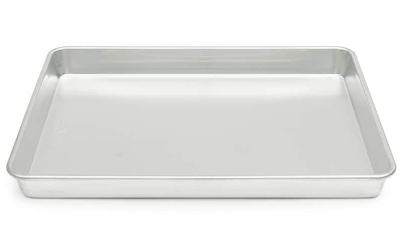 SIL_Baking-Sheets_Nordic-Ware_Naturals-Big-Batch_35700AMZM_002.jpg