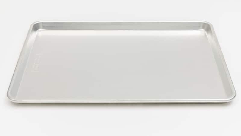 SIL_Baking-Sheets_Nordic-Ware_Naturals-Big-Sheet_44600AMZ_002.jpg