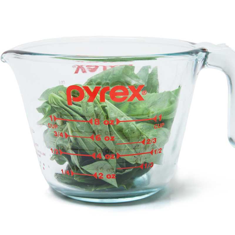 SIL_Basil_LiquidOneCup_03.jpg