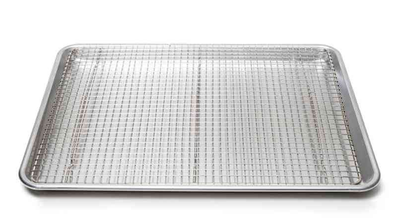 SIL_RimmedBakingSheet-CoolingRack_02.jpg
