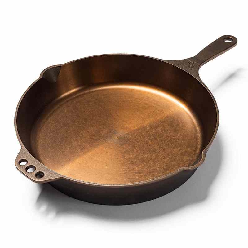 SIL_Smithey-Ironware_Nopoint-12-Cast-Iron-Skillet_6663.jpg