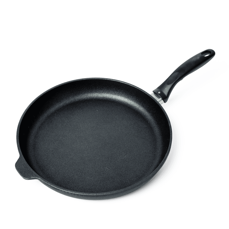 10-Inch vs. 12-Inch Pan (Which Size Is Better?) - Prudent Reviews