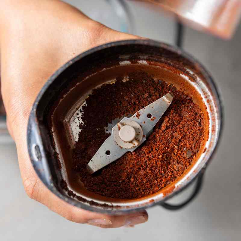 How to Make Your Own Chile Powder