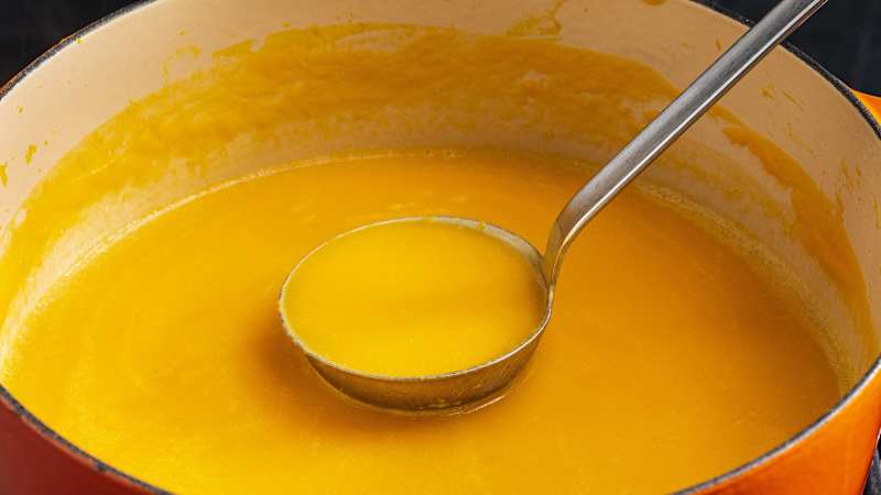 STP_Kitchen_Notes_Lifting_Ladle_85331 (1).jpg
