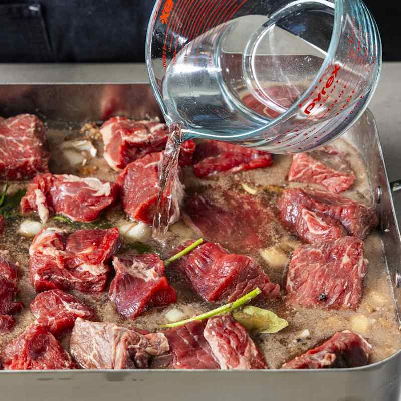 STP_Modern-Beef-Burgundy_AddWater_504 (1).jpg