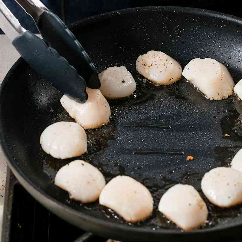 STP_Scallops_Sear_004.jpg