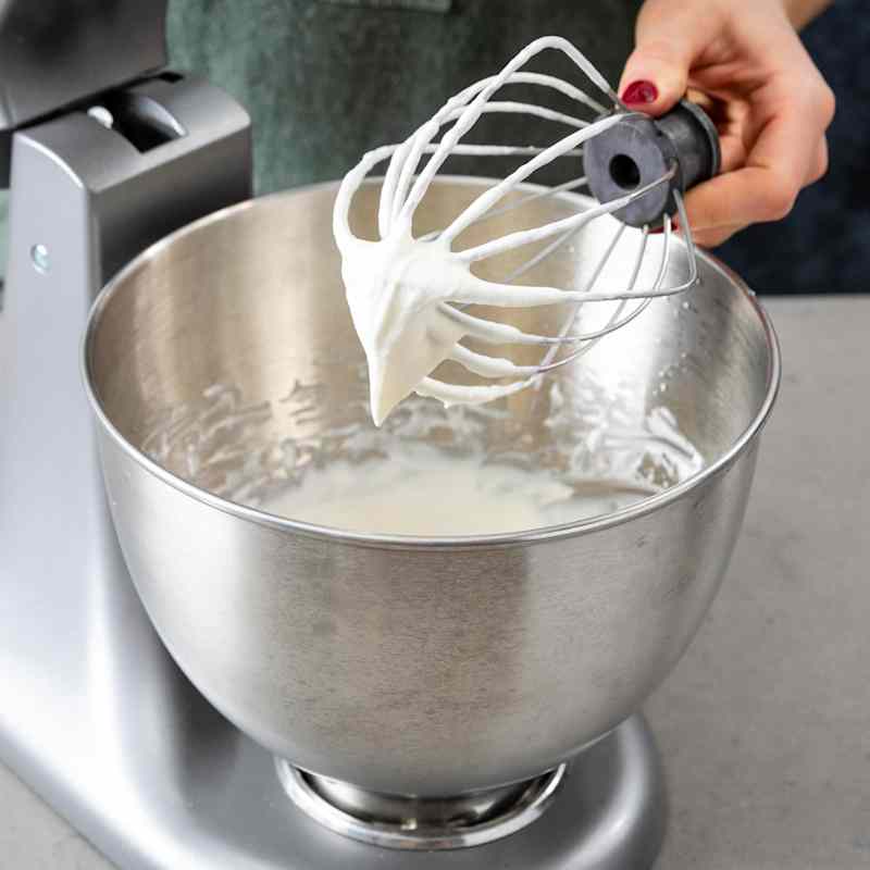 STP_WhippedCream_SoftPeaks_15.jpg