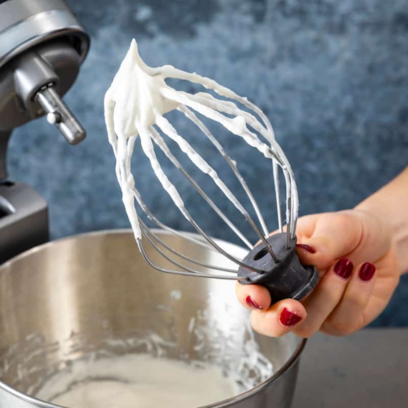 STP_WhippedCream_StiffPeaks_10.jpg