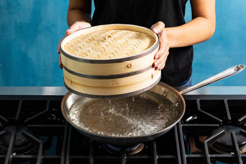 How to Use a Bamboo Steamer Basket