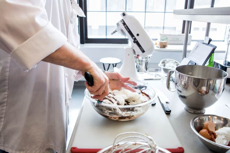 These 'Easy to Clean' Mixing Bowls Are a 'Must-Have'—and Right Now They're  Just $3 Apiece