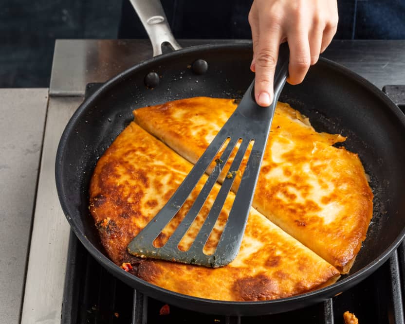 First time using the new Lodge press to make quesadillas : r/castiron