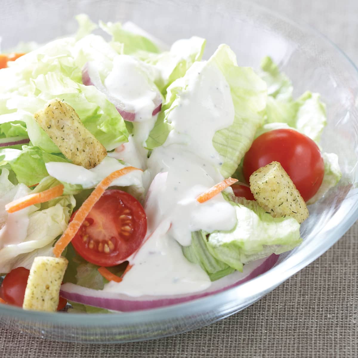 Leafy Salad with Blue Cheese Dressing