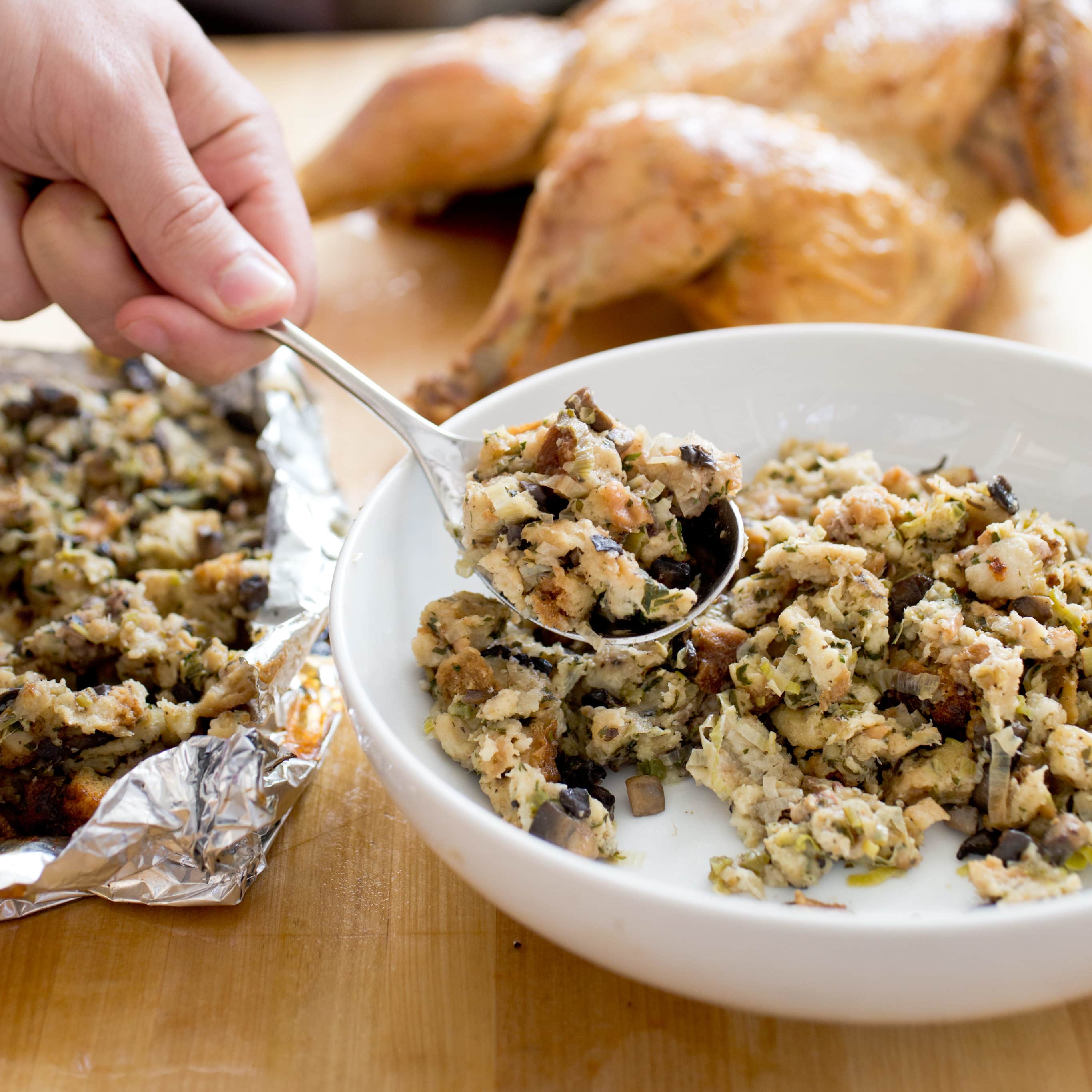 Mushroom-Leek Bread Stuffing with Herbs