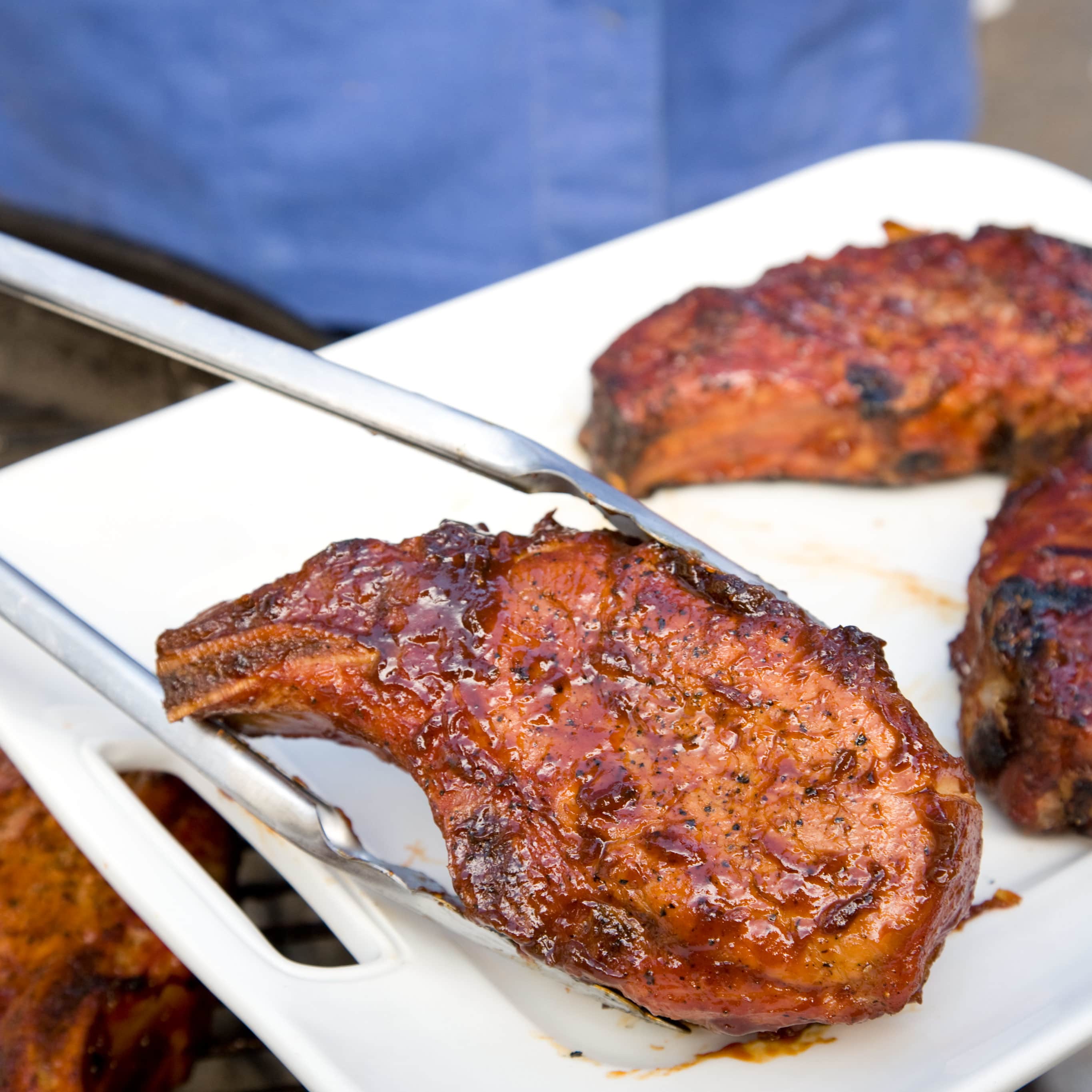 Best Grill-Smoked Pork Chops