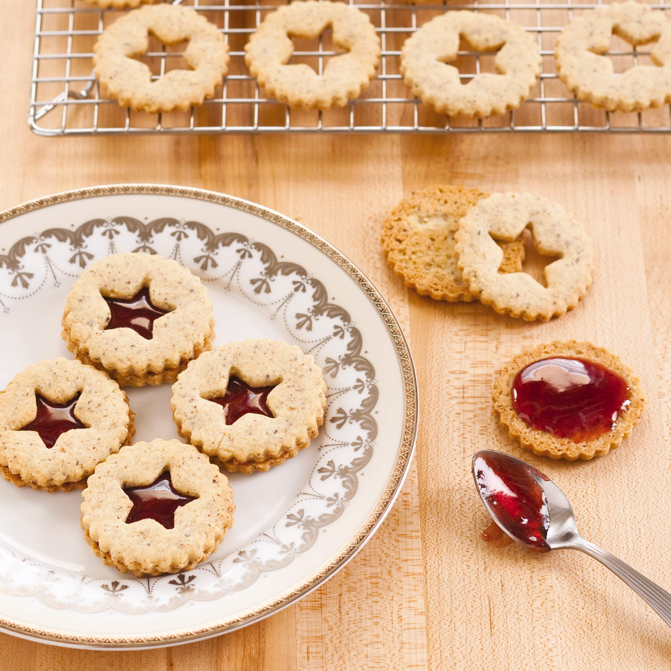 Linzer Sandwich Cookies