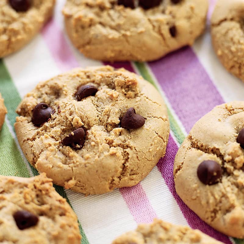 Big and Chewy Low-Fat Chocolate Chip Cookies