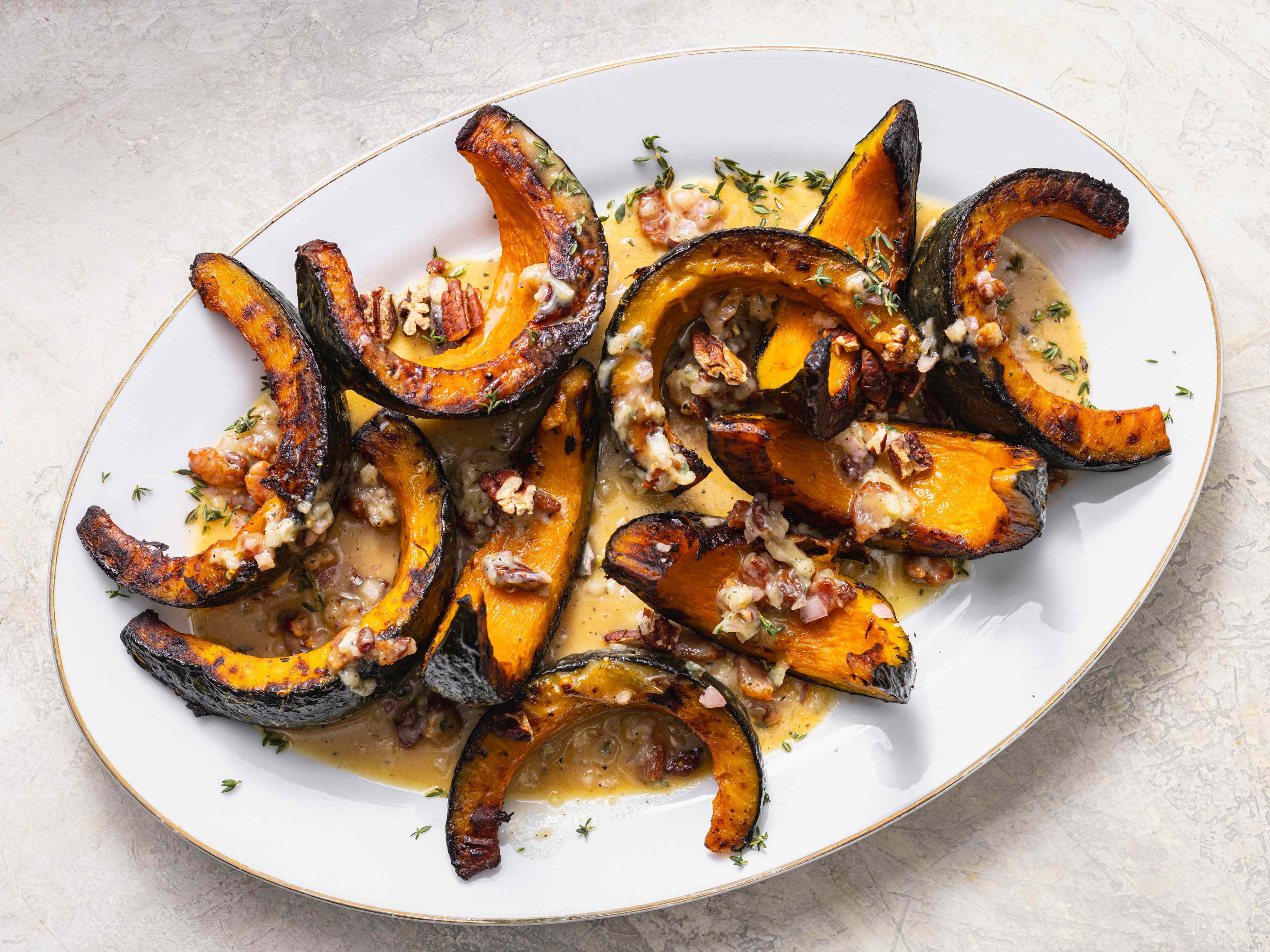 roasted kabocha squash topped with bacon and pecans