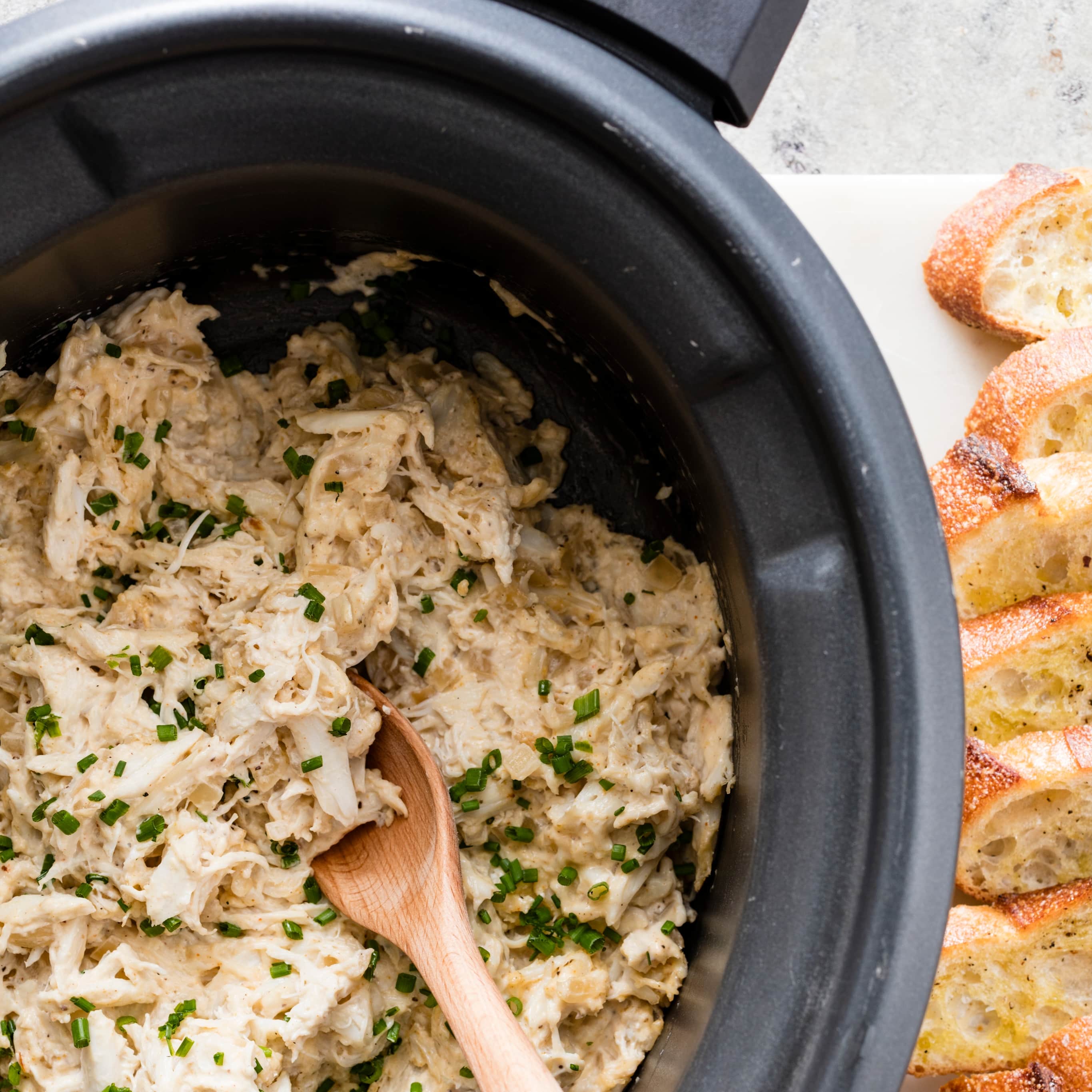 Slow-Cooker Creamy Crab Dip