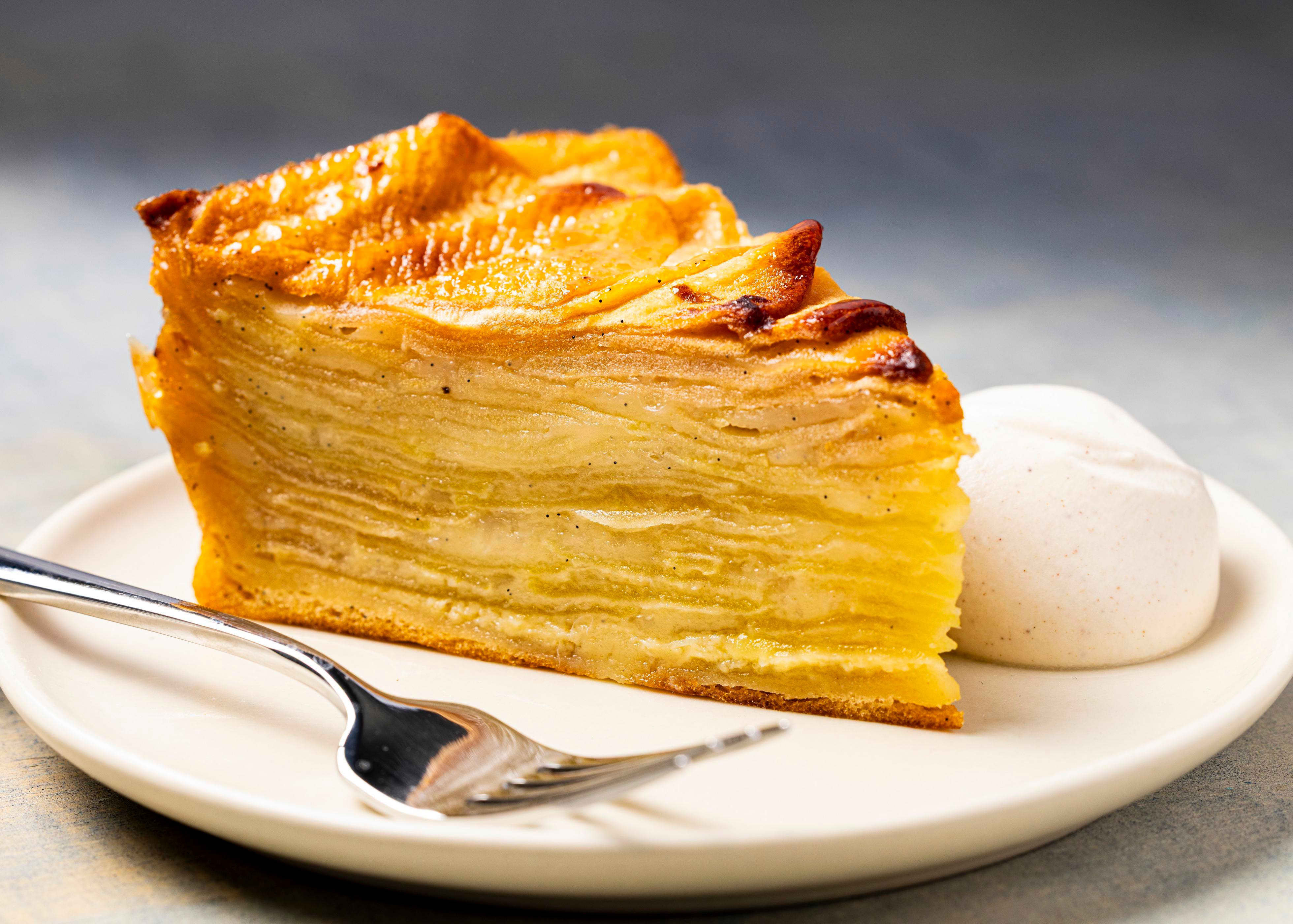 Gâteau Invisible with Brown Sugar–Cinnamon Whipped Cream-image