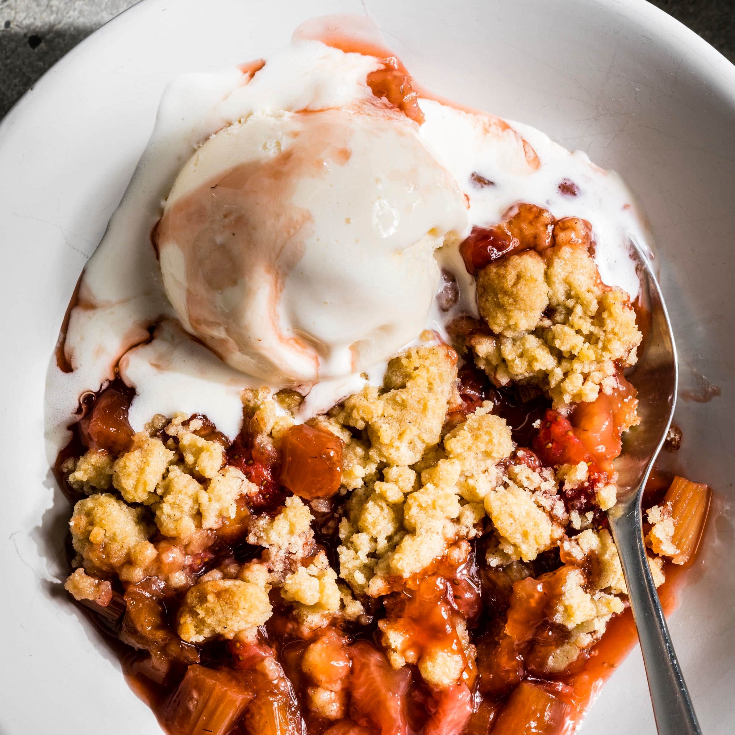 Strawberry-Rhubarb Crumble for Two