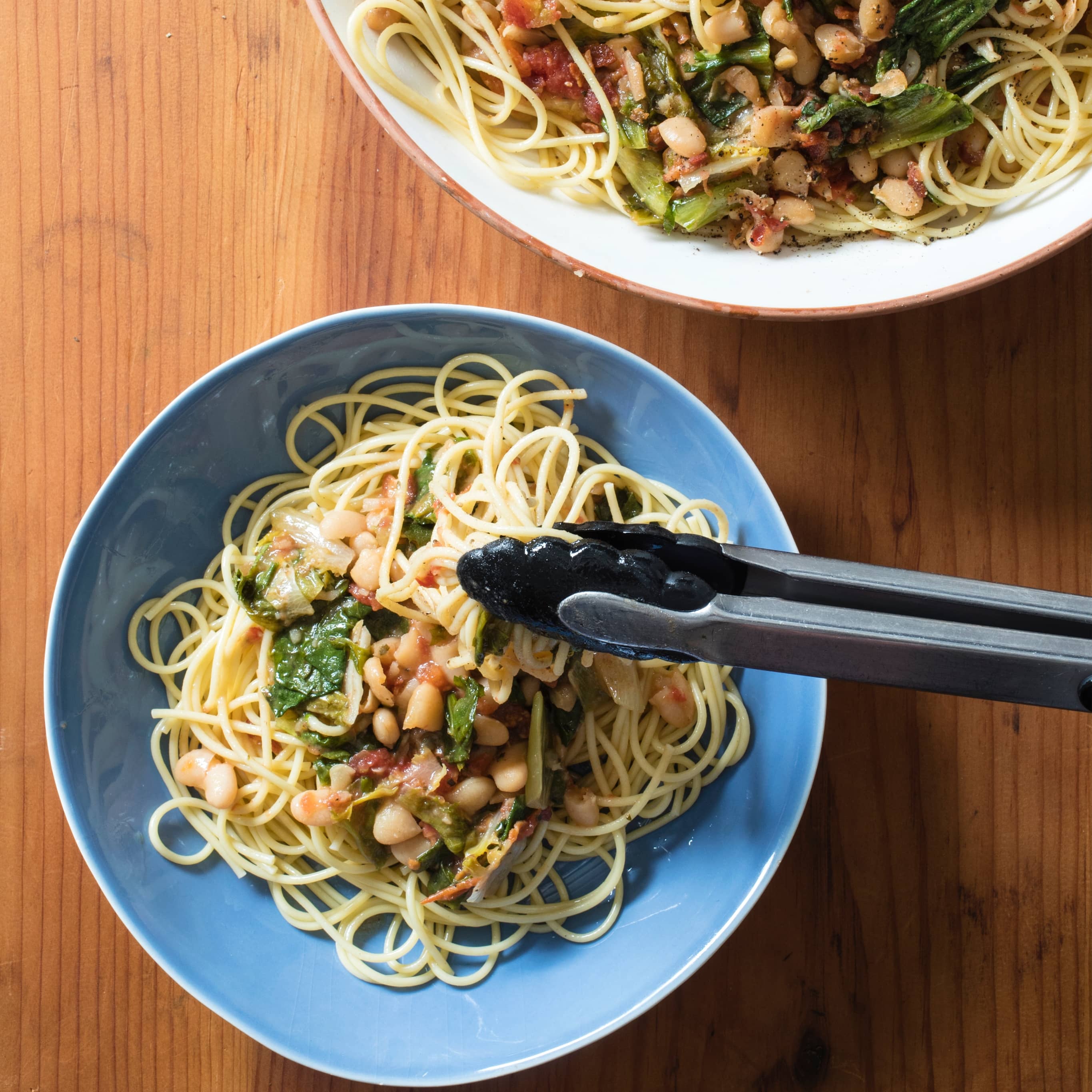 Slow-Cooker Escarole and White Bean Sauce