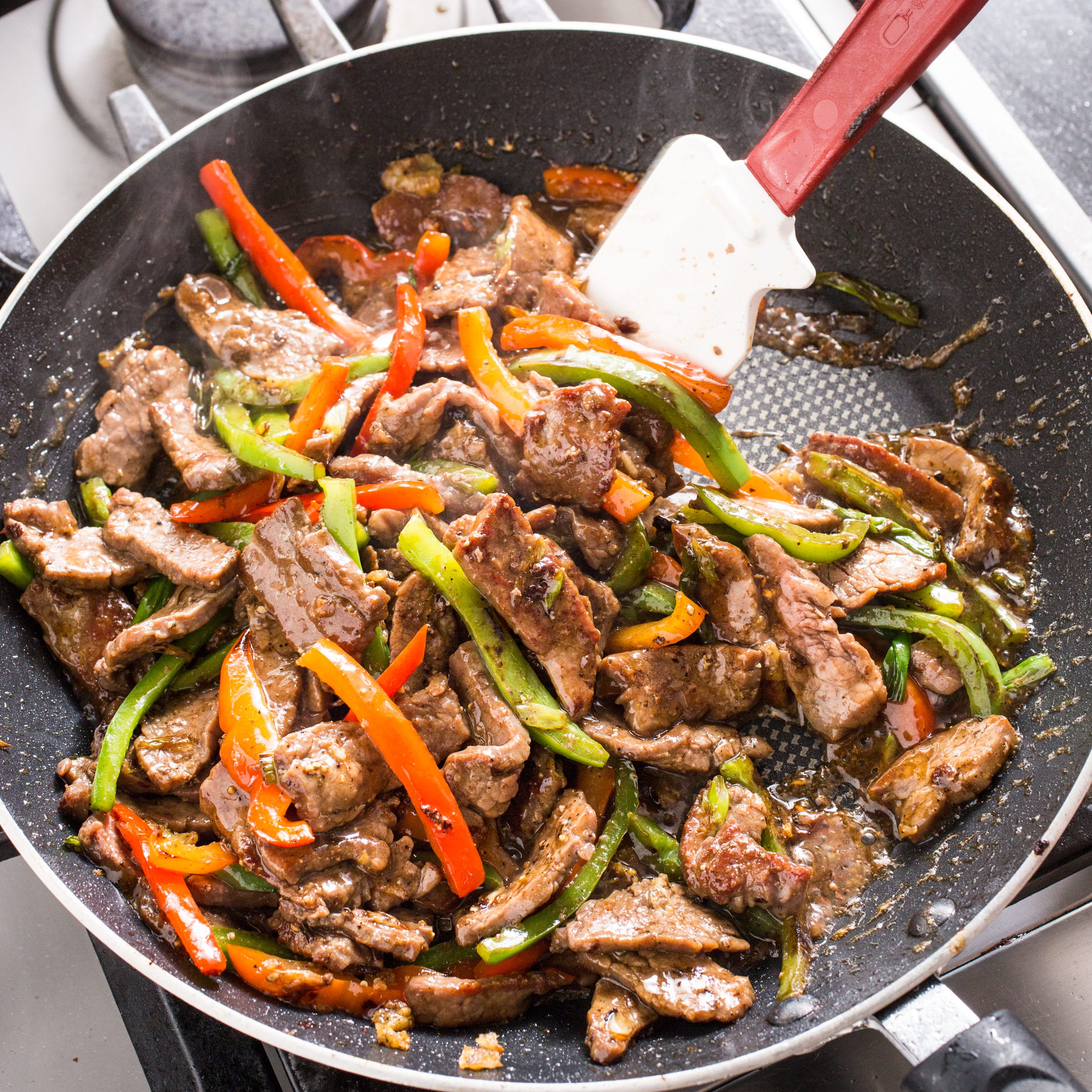 Beef StirFry with Bell Peppers and Black Pepper Sauce for Two Cook's