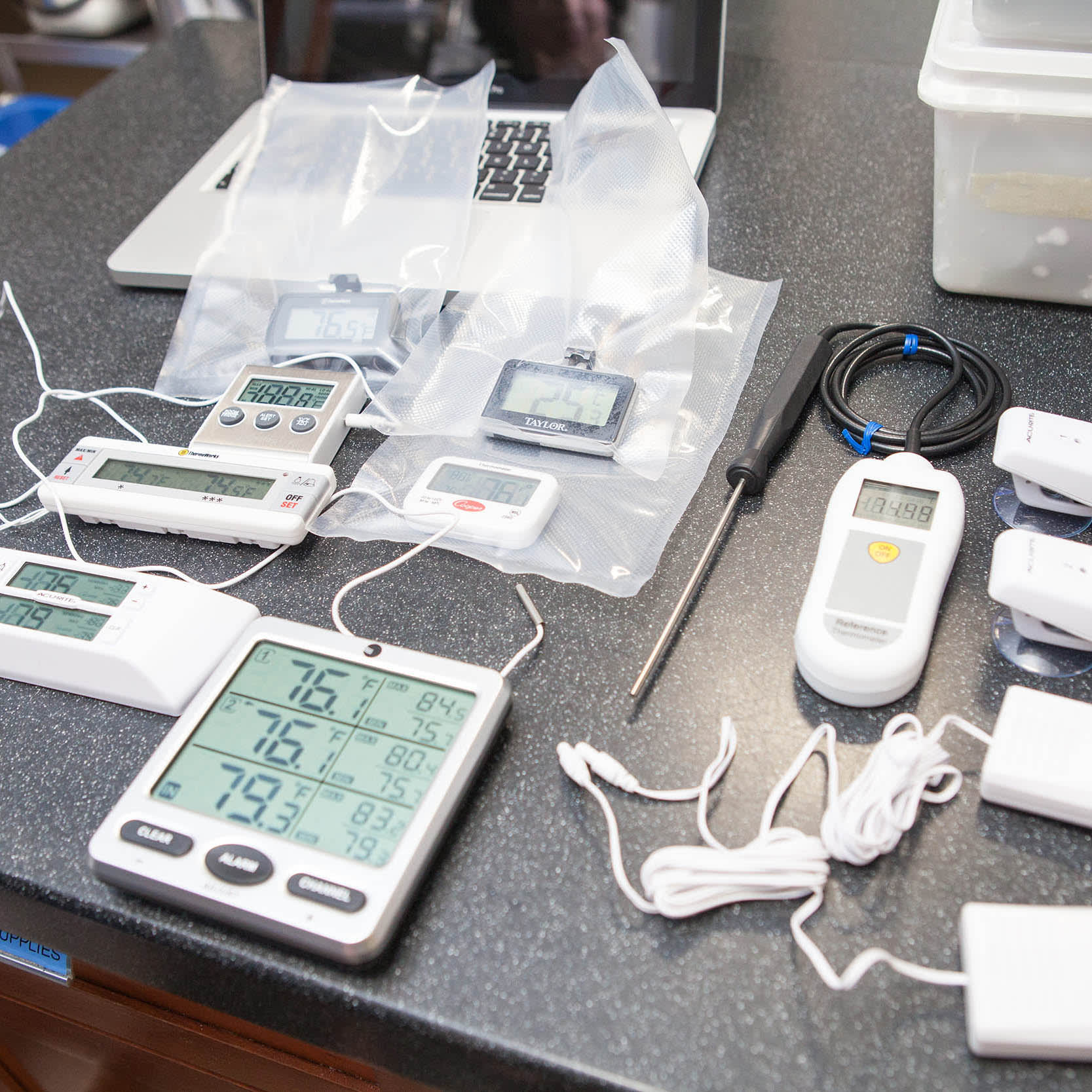 Testing Refrigerator/Freezer Thermometers Cook's Illustrated