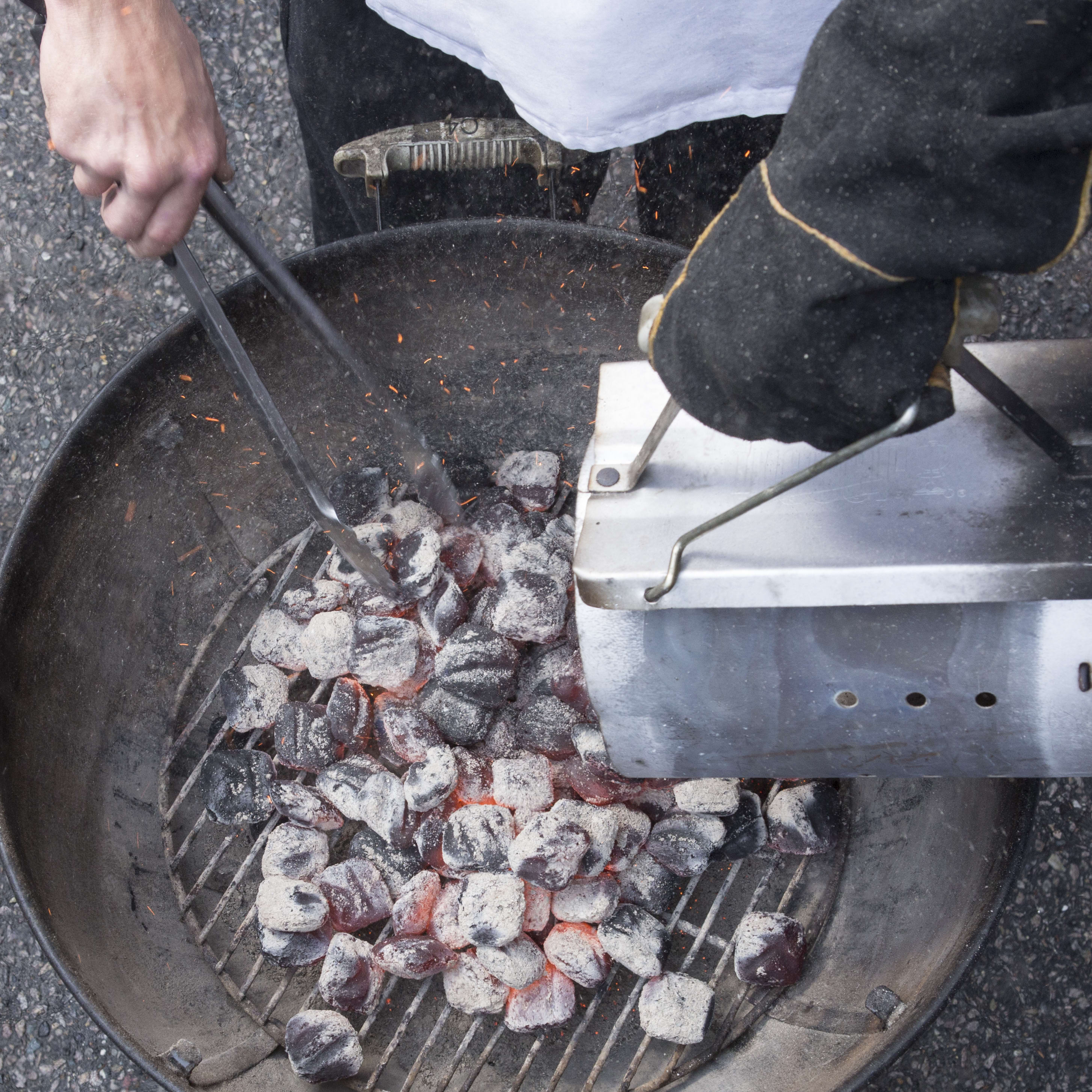 How To Set Up A Charcoal Grill