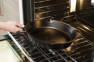 Quick Tips for Cleaning and Seasoning a Cast Iron Skillet • Oak Valley  Appliance