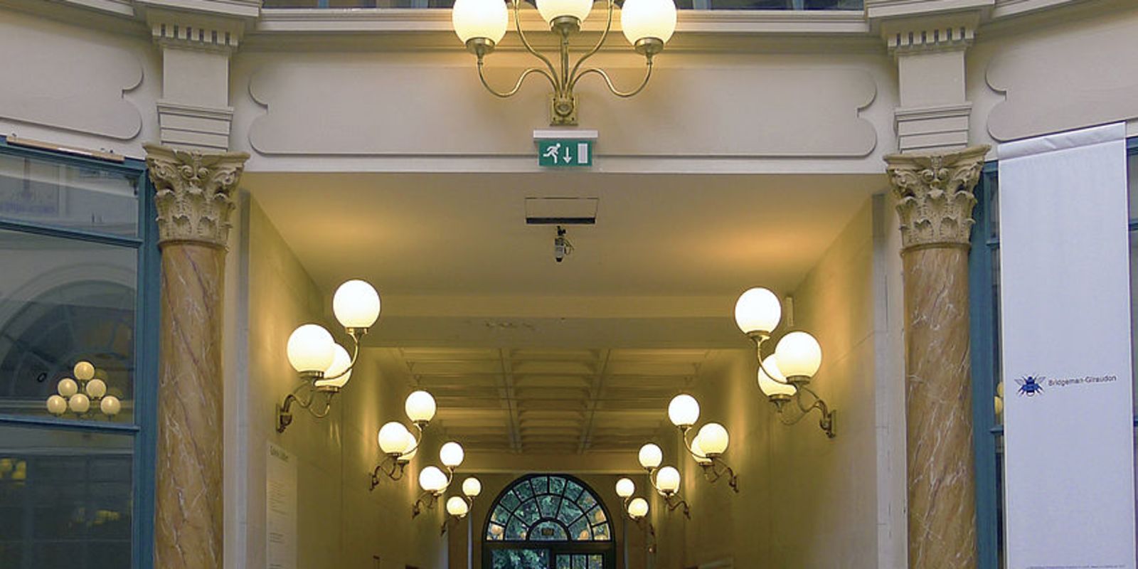 The covered passageways of Paris