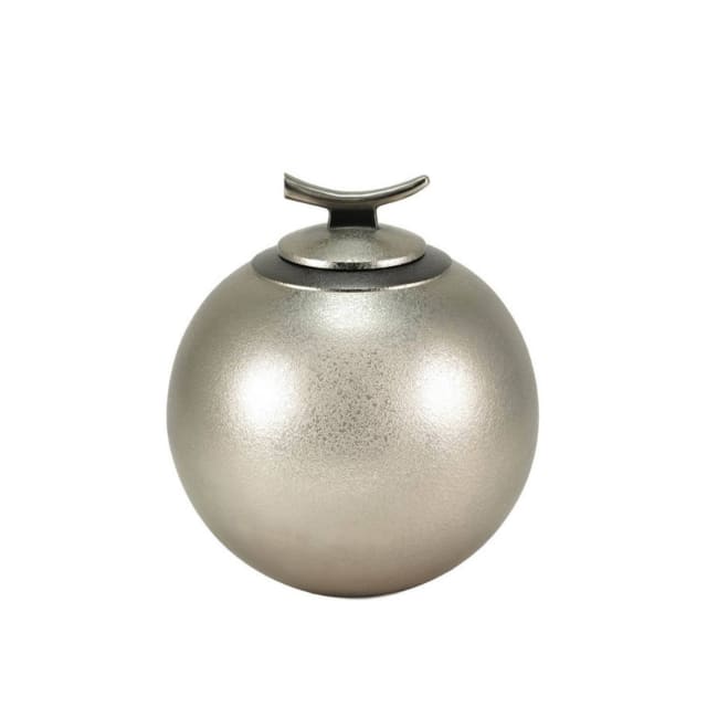 Echoes Textured Pewter Large Adult Round