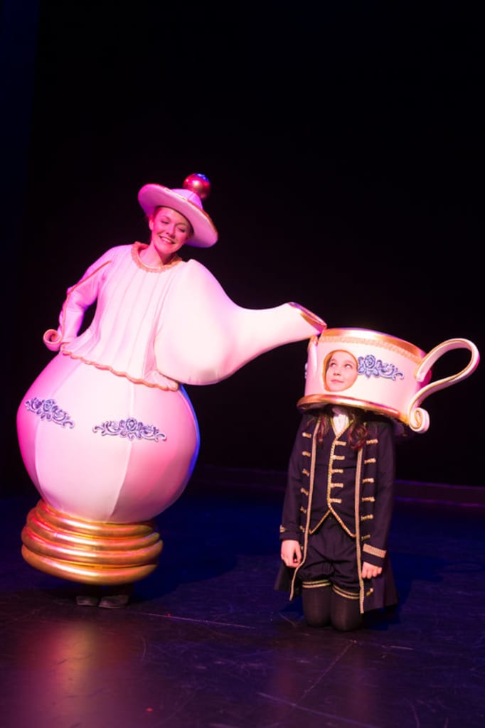 Mrs Potts Purple, Gold and White